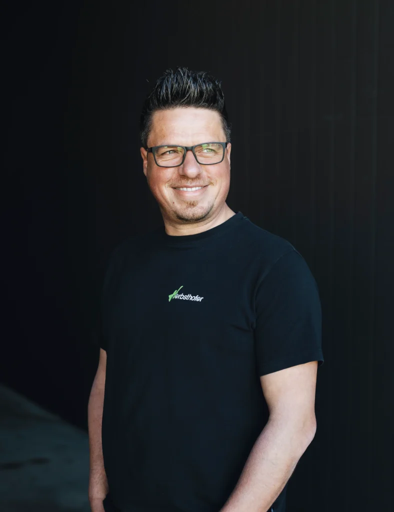 Reinhard Haas, Geschäftsleiter und Malermeister